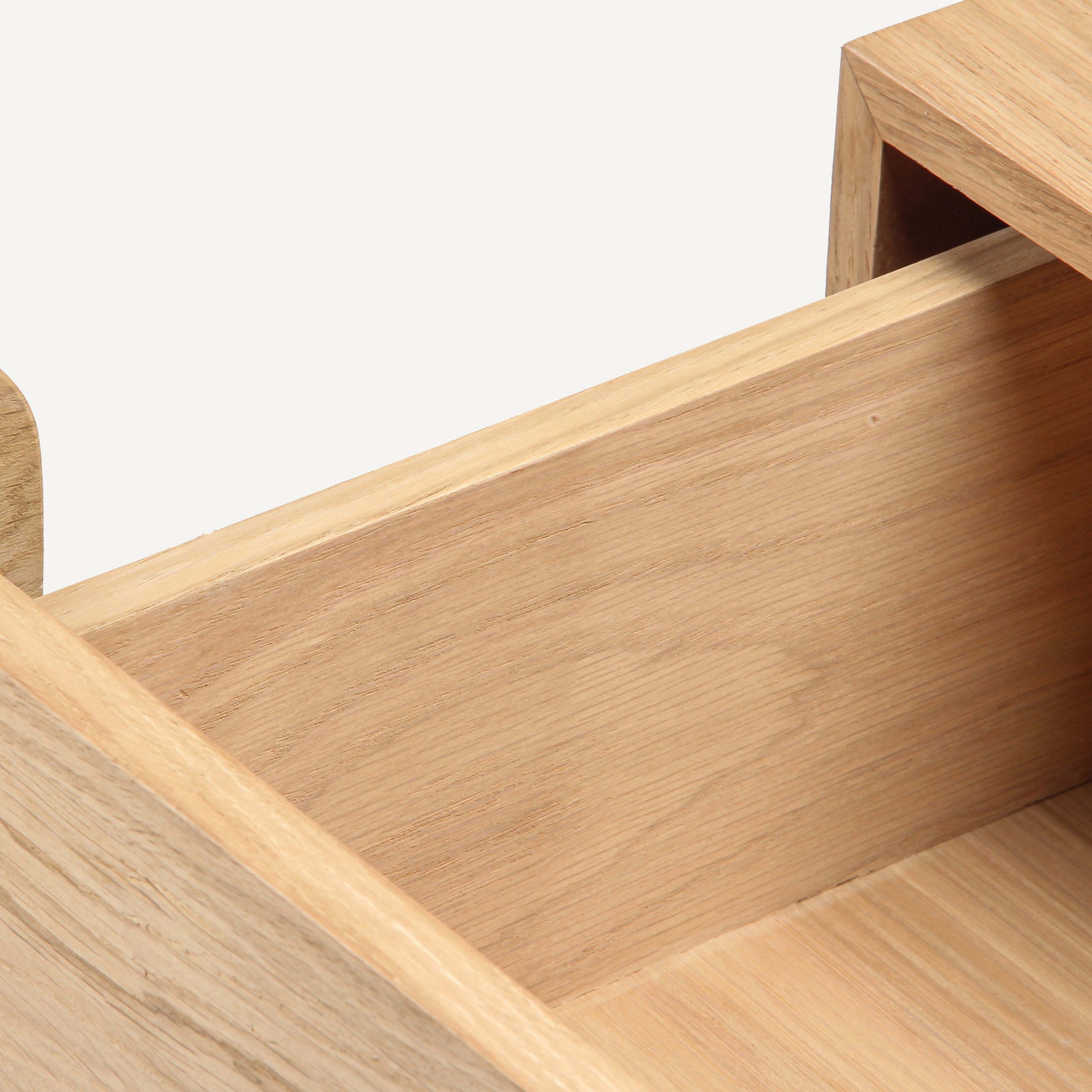 Overton Oak Nightstand