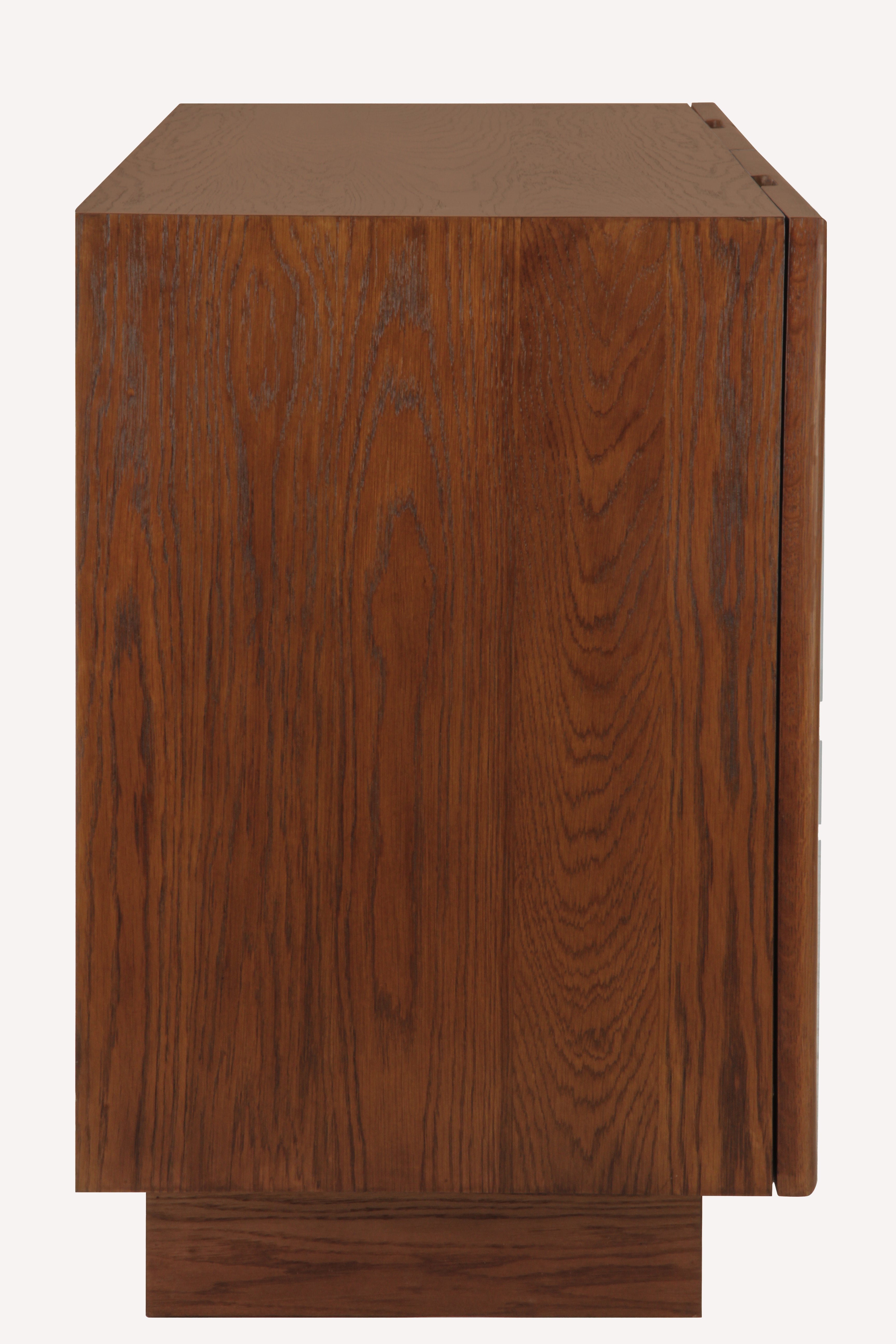 Flynn sideboard