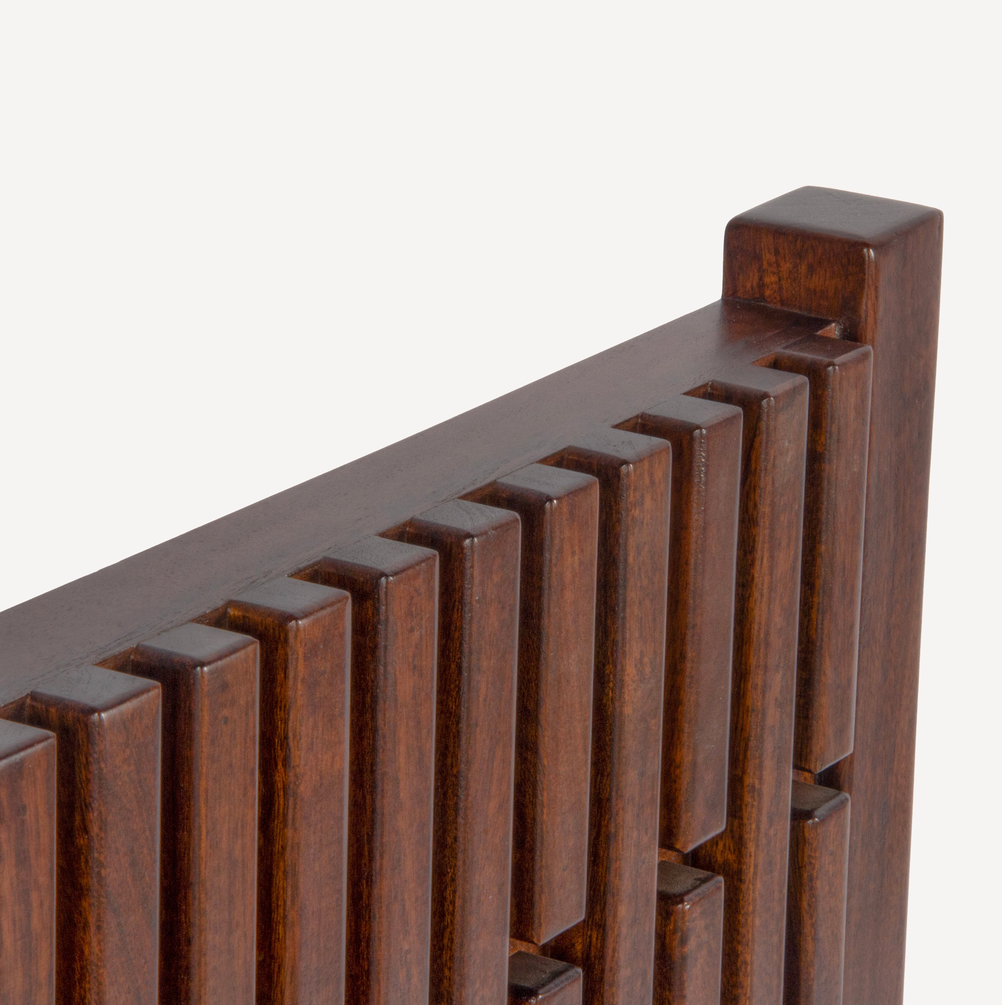 Mira Bed
