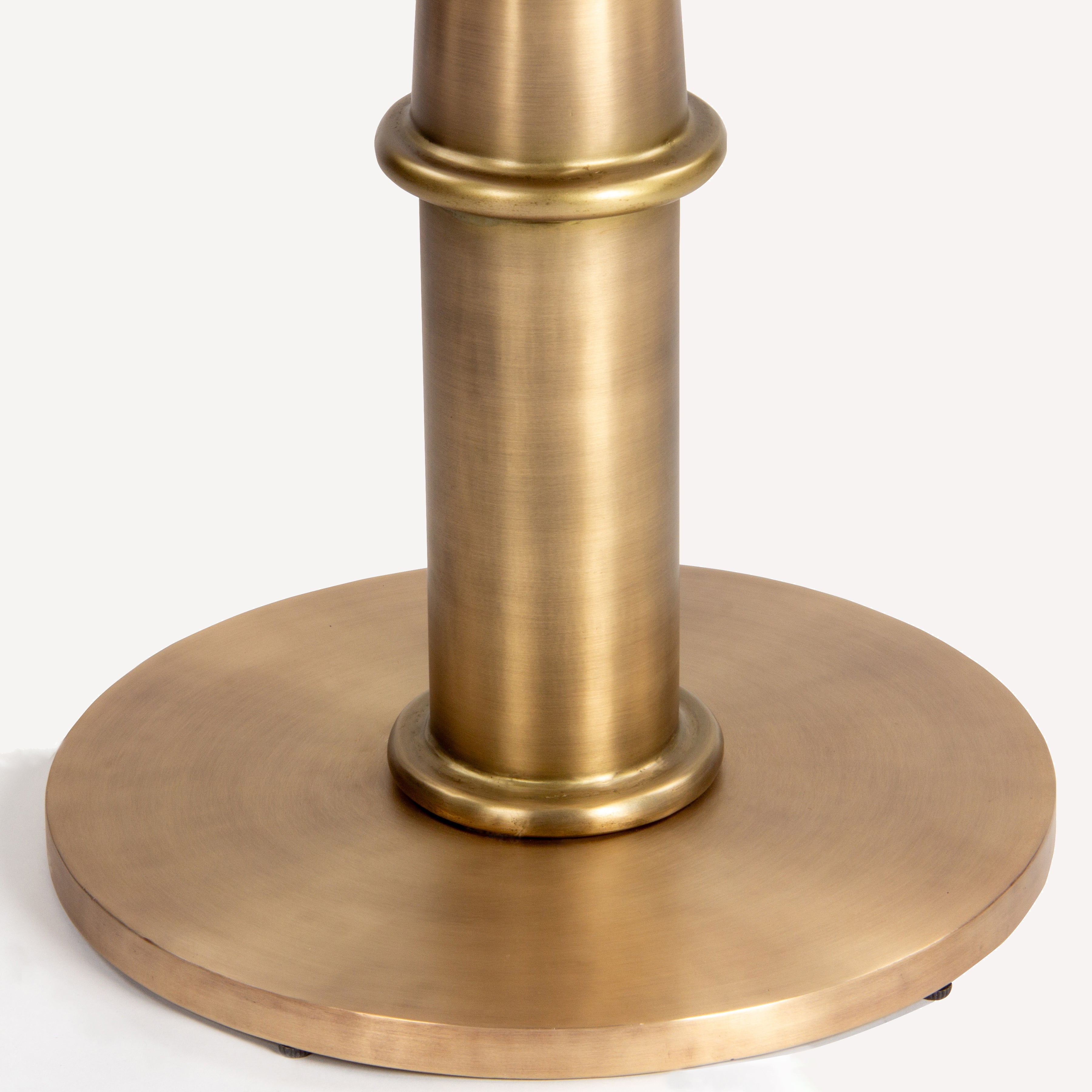 Circo Counter Table