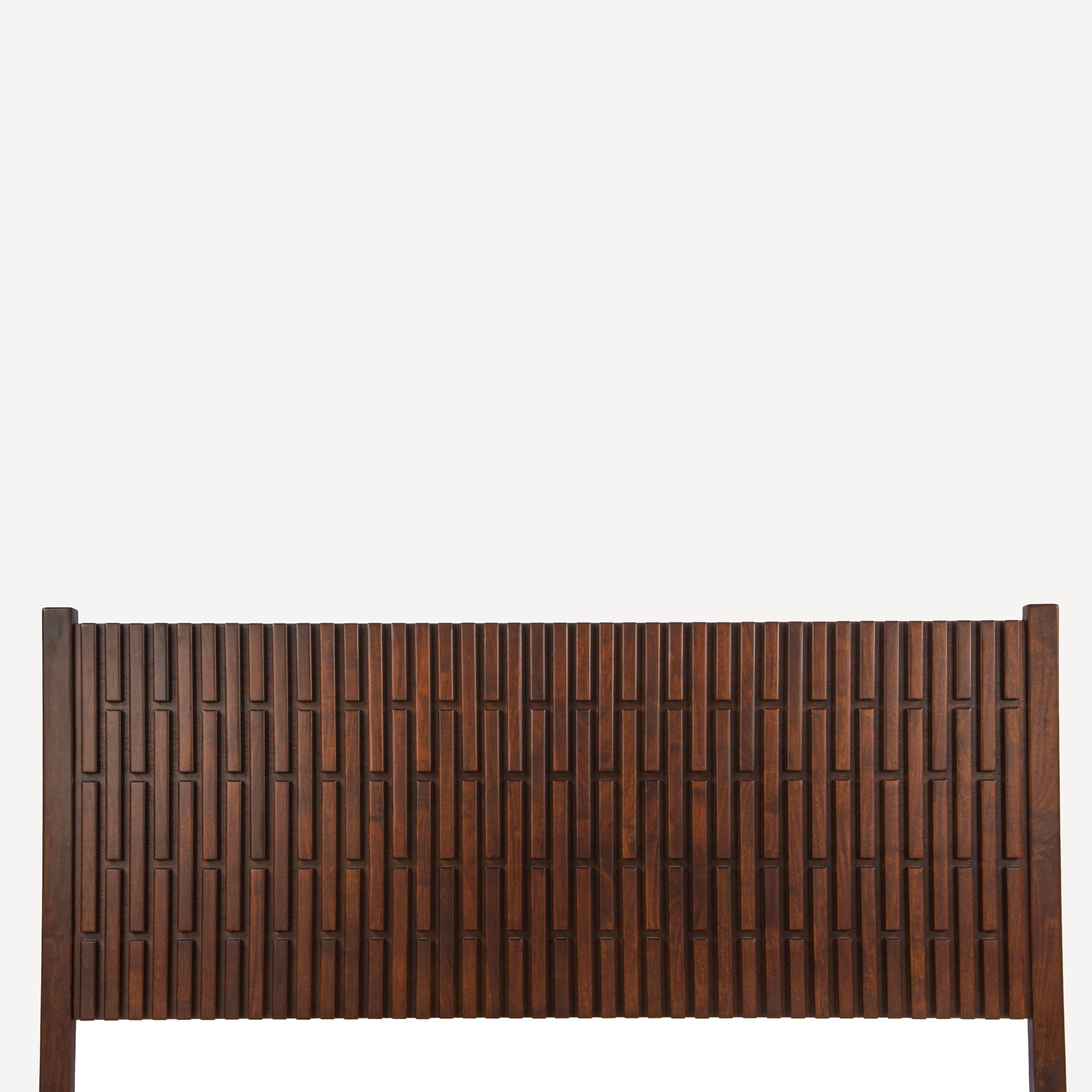 Mira Bed